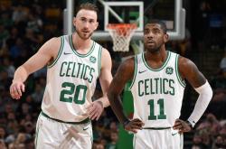 爱游戏娱乐-致命三分！霍勒迪爆发，爵士逆转山西诠释季后赛残酷法则