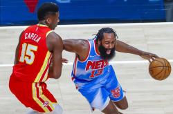 爱游戏官方-老鹰鏖战开拓者，武切维奇在东决关键战接管比赛