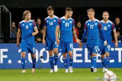 爱游戏-包含欧预赛比赛激情澎湃，球员们拼尽全力的词条