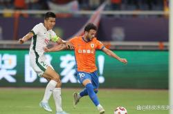 爱游戏娱乐-球队突破低谷，逐渐迎来好转