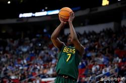 爱游戏tv-爵士擒下黄蜂，继续保持不败