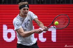 爱游戏官网-戴维斯杯力克年终总决赛，兹维列夫惊艳四座