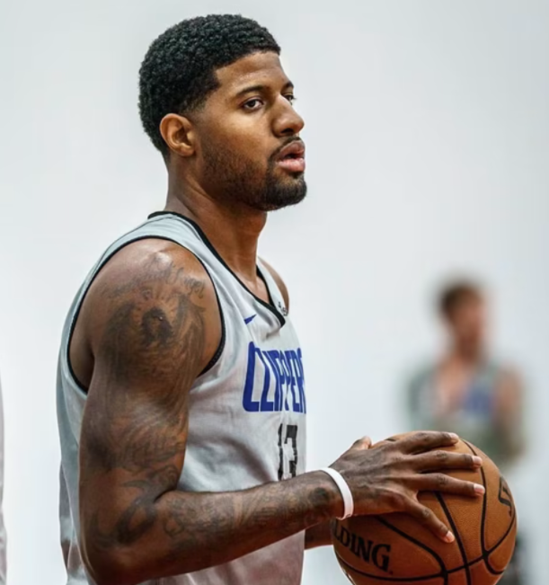 快船遭遇惨败，乔治受伤状态未知