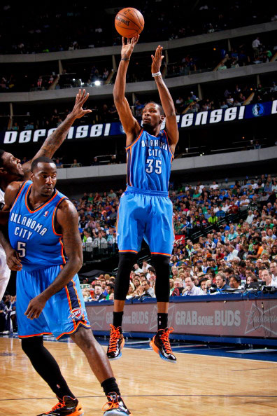 勇士惜败小牛，博格达诺维奇32分