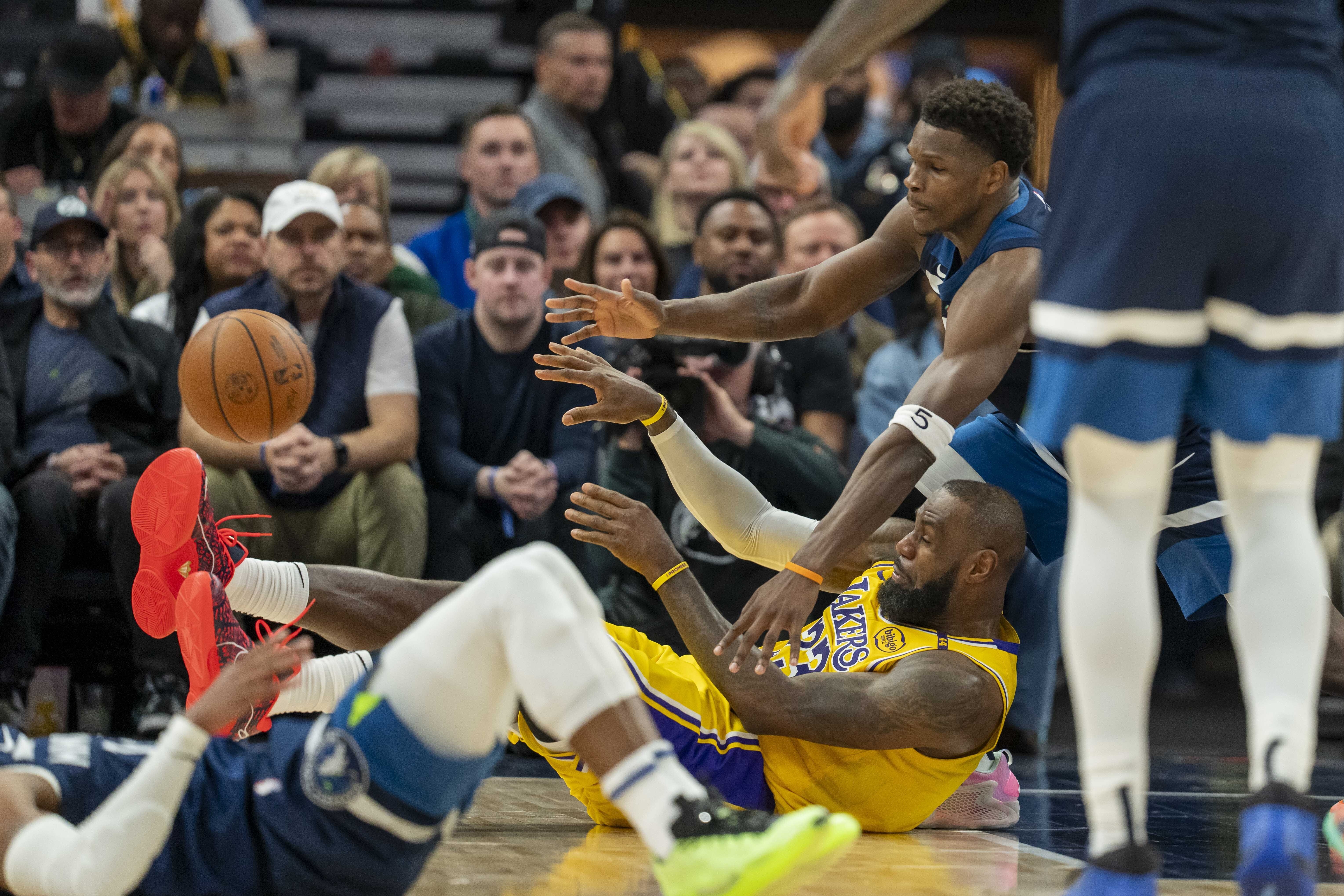 关于步行者力克凯尔特人，晋级季后赛四强的信息