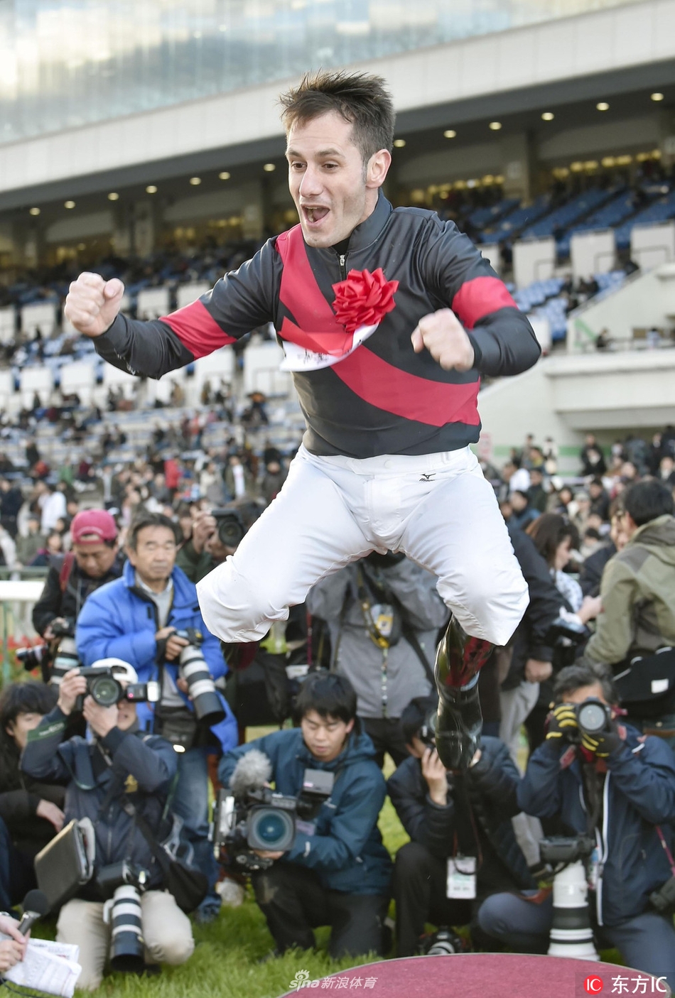 马赛碾压日本,贝林厄姆点燃赛场 马赛碾压日本,贝林厄姆点燃赛场