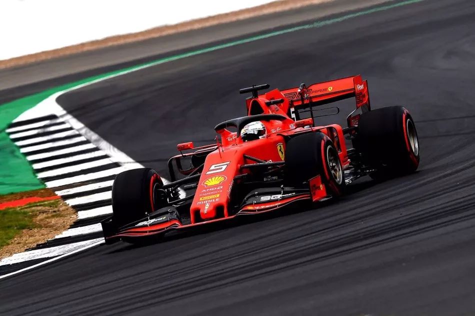 索伯车队险胜威廉姆斯，汉密尔顿状态火热