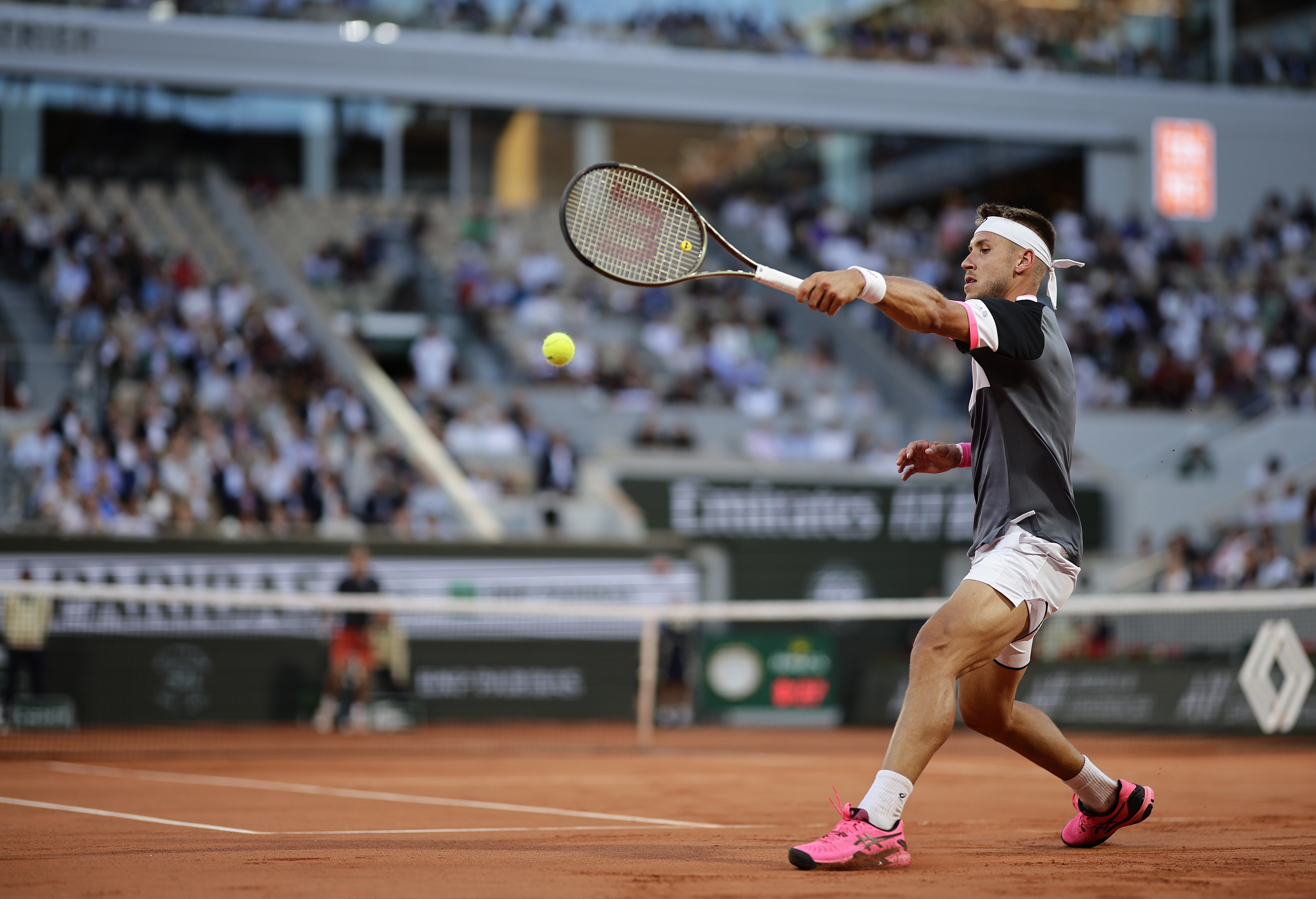 拉沃尔杯鏖战法网,兹维列夫高光表现 拉沃尔杯鏖战法网,兹维列夫高光表现