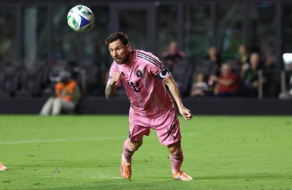 再次破门，梅西率队进军淘汰赛