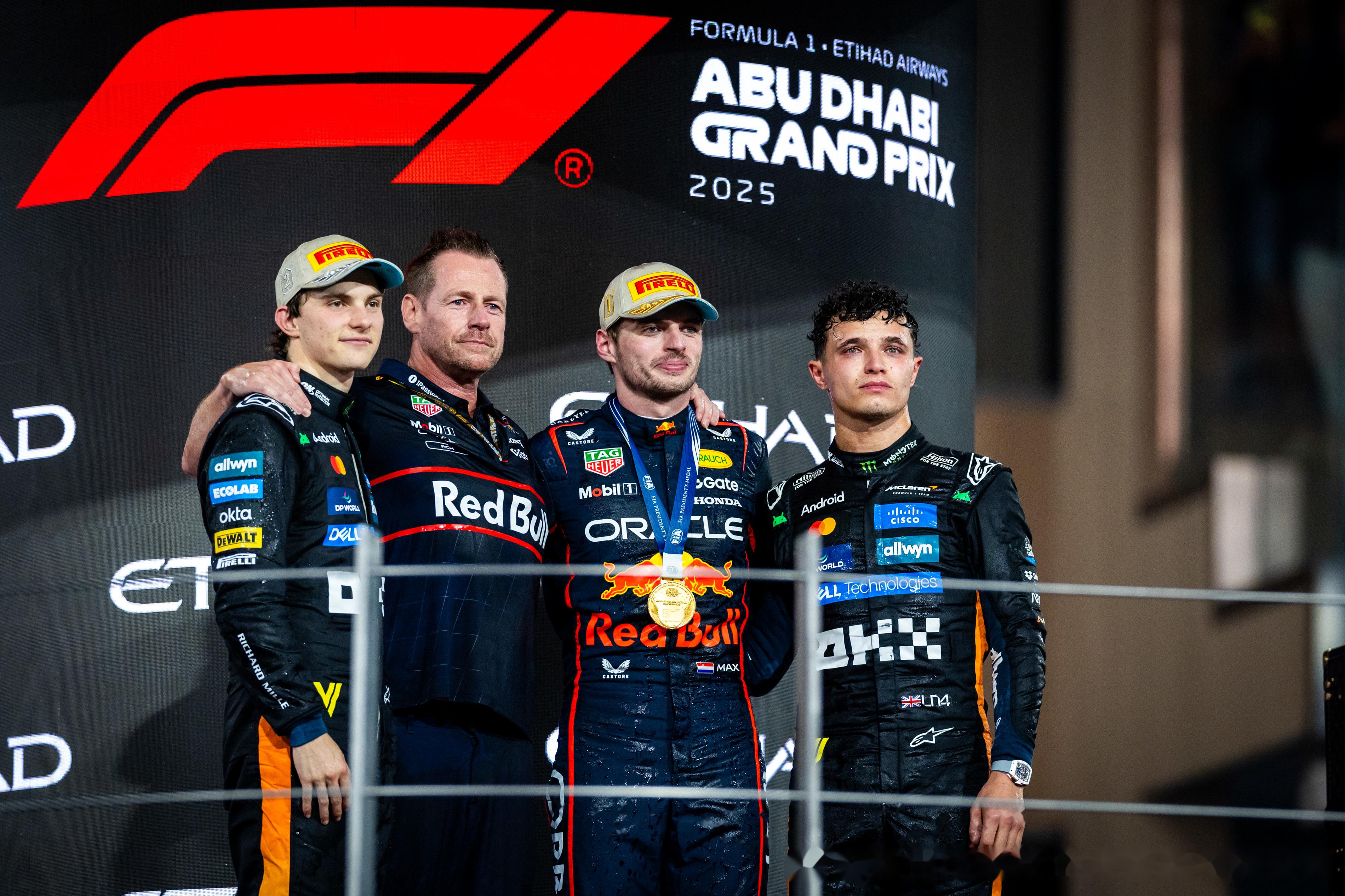 F1新赛季揭幕战之夜,乔治完成里程碑 F1新赛季揭幕战之夜,乔治完成里程碑