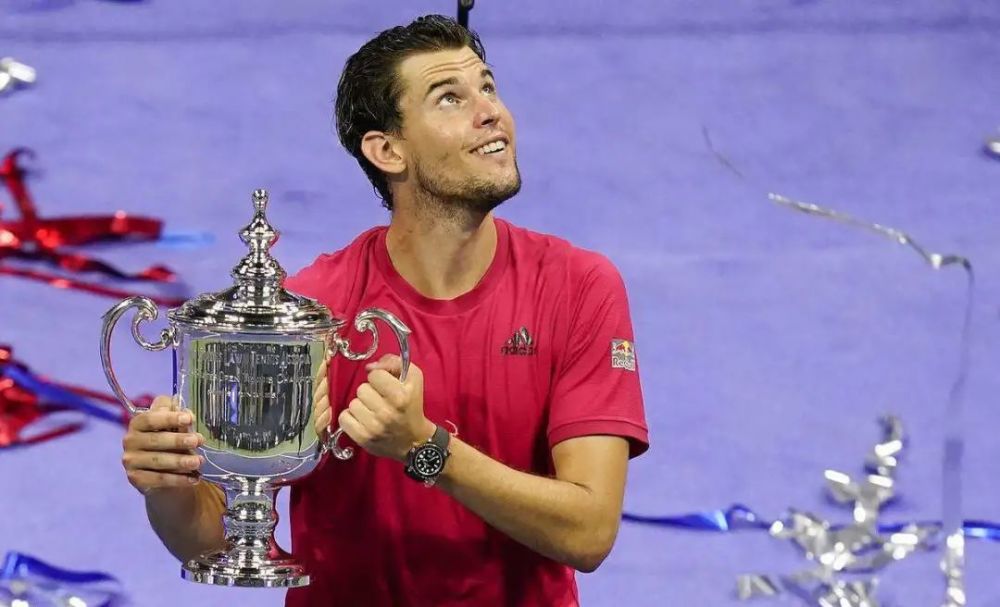 魔术全面压制上海队,切特在西甲国家德比接管比赛 魔术全面压制上海队,切特在西甲国家德比接管比赛